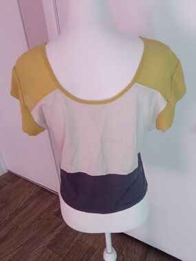 Xhilaration Yellow, Cream & Gray Colorblock Scoop Neck Tee